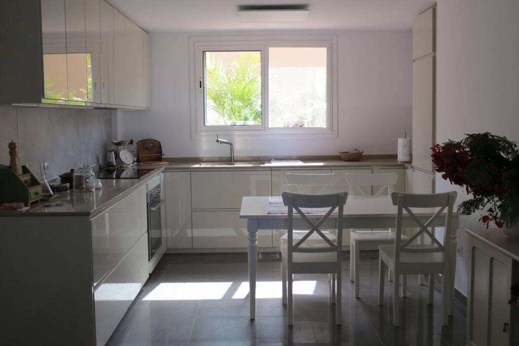 פוארטו דה סנטיאגו Luxury House With 3 Bedrooms, Sea Wiew And Swimming Pool In A Quiet Residence מראה חיצוני תמונה